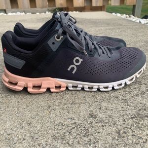 On Cloudflow Women’s Running Shoe